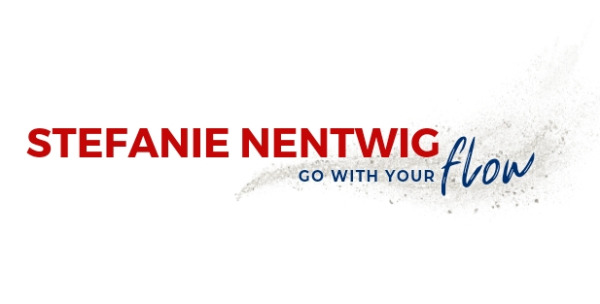 STEFANIE NENTWIG - GO WITH YOUR flow Logo