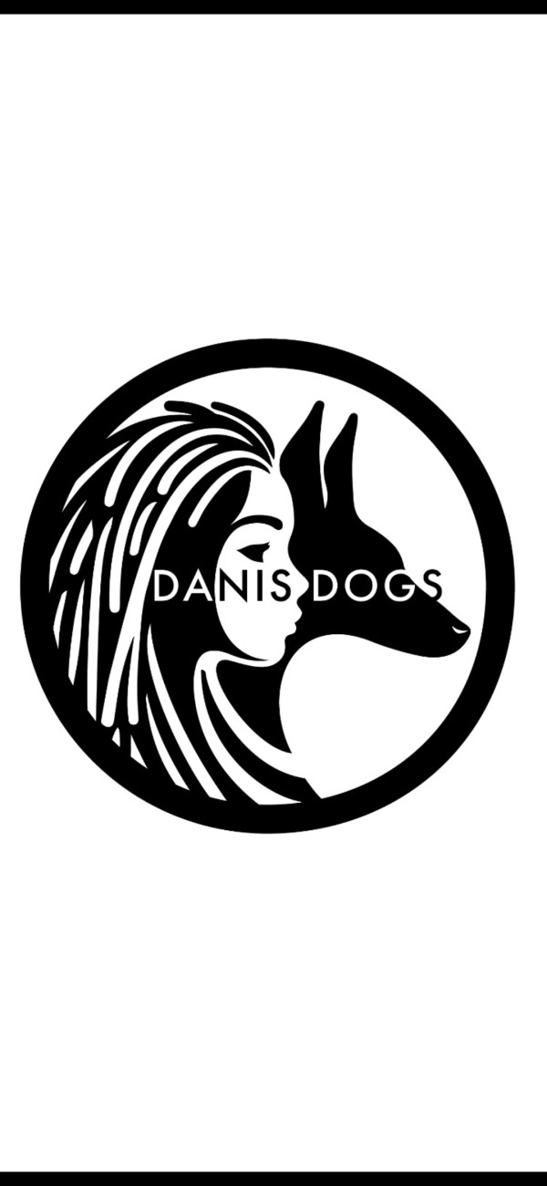 Danis Dogs Logo